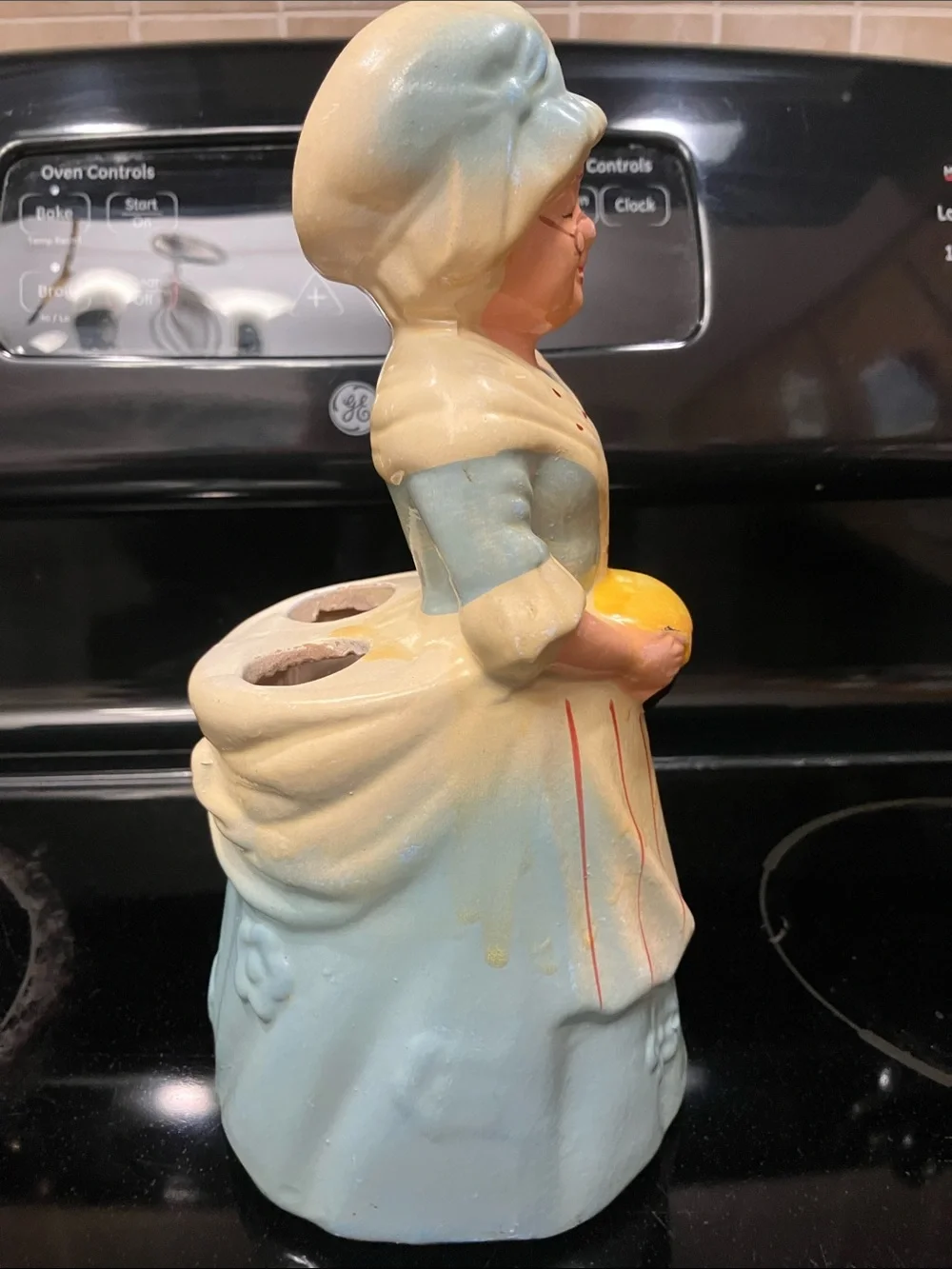 Grandma Utensil holder or planter. Adorable and in nice shape.